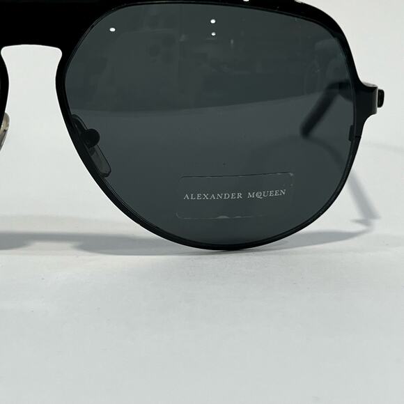 NWOT Alexander McQueen Black Oversized Aviator Sunglasses - Picture 4 of 12